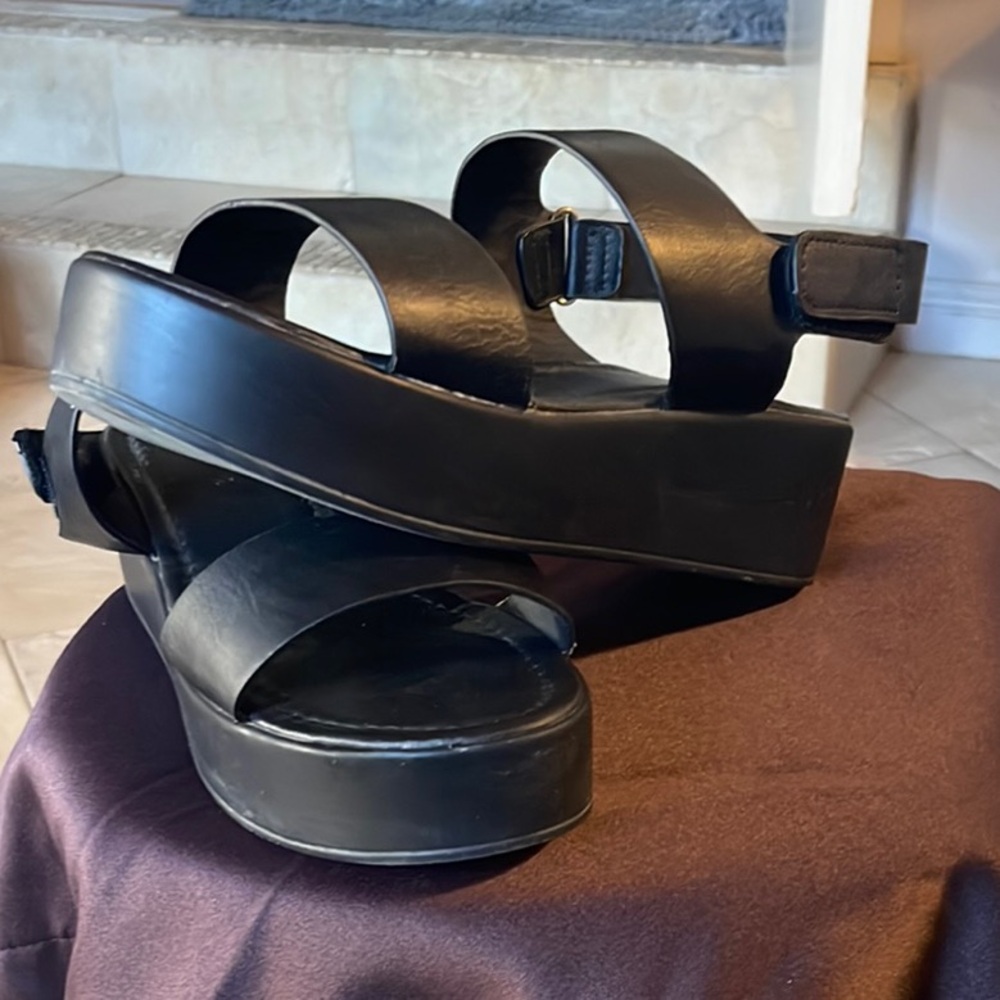Black Platform Sandals